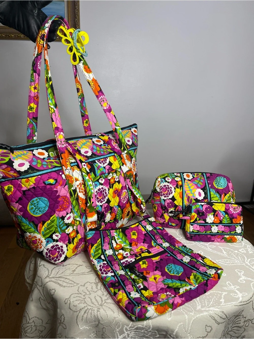 Vera Bradley 4-Piece  Va Va Bloom Floral  Cotton XL Tote Crossbody bag 2 Pouches